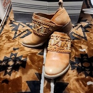 Ariat Circle G shoes